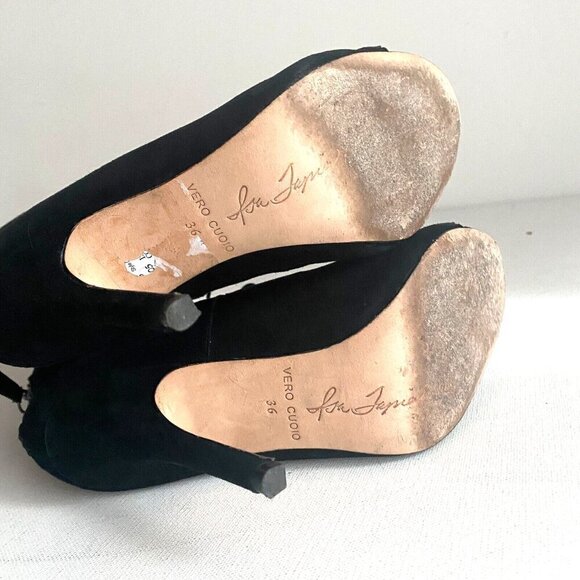 Isa Tapia Balck Suede Heart Motif Lace up Laser cut Booties 36 - Picture 8 of 8